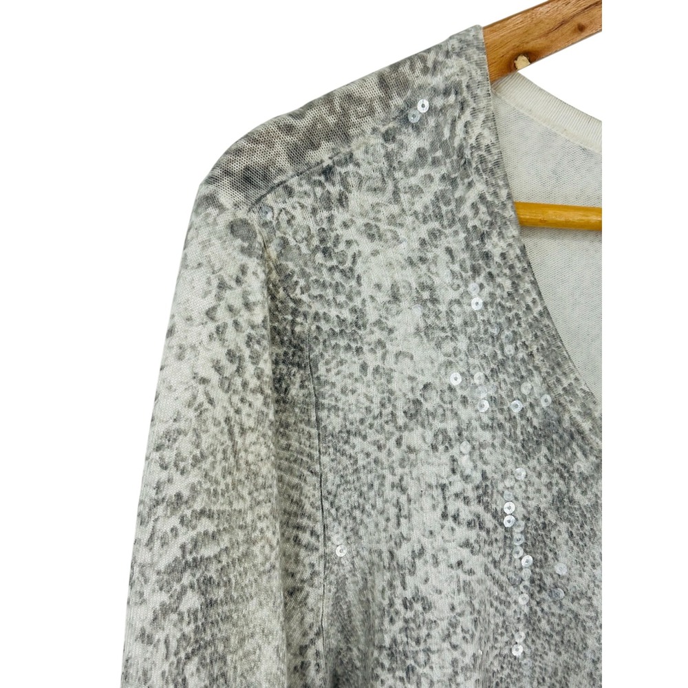 White House Black Market Snakeskin Sequin Cardigan XL Gray Animal Print Sweater - Picture 4 of 7